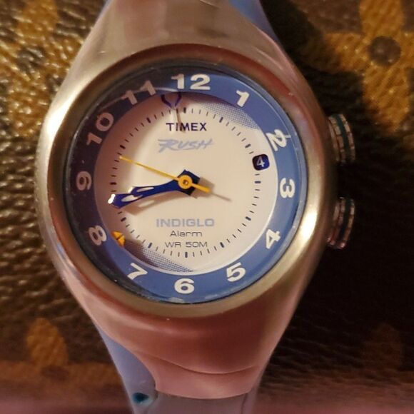 Timex Vintage Rush Lady 50m Indiglo Silver Blue Analog Quartz Alarm Watch‎ - Picture 1 of 8